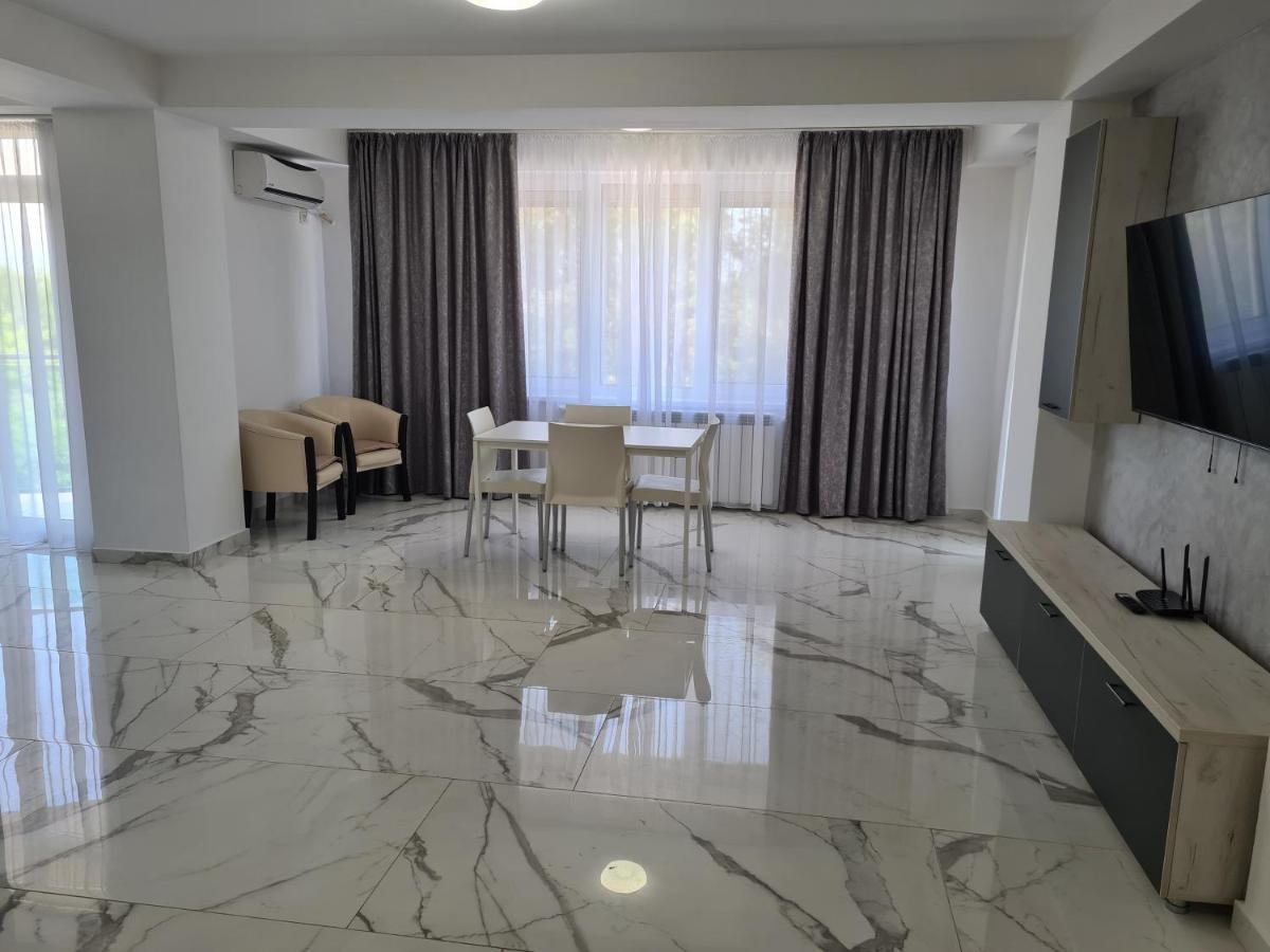 C&Y Marco Apartments Мамая Экстерьер фото